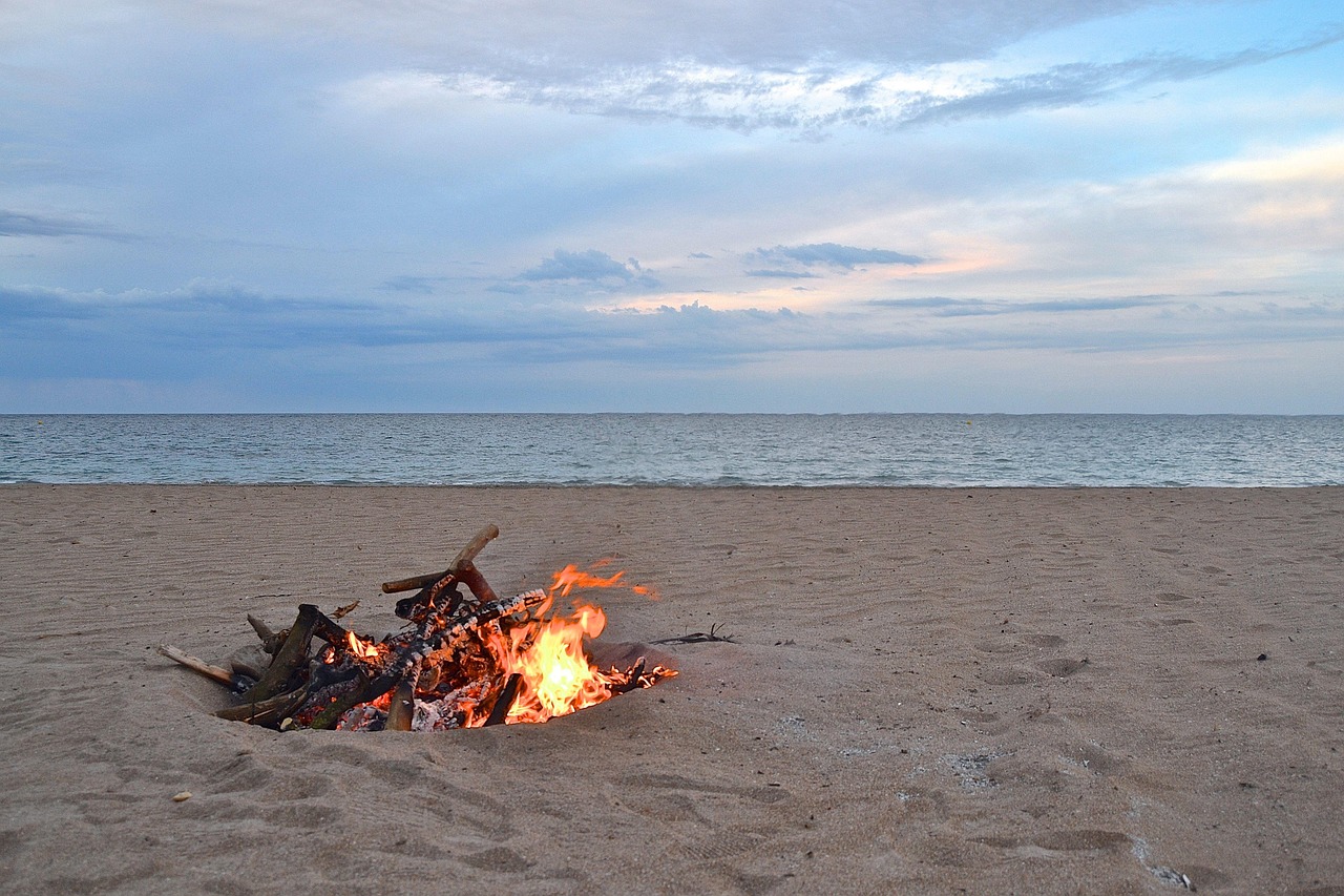 The Art of the Beach Bonfire: A West Coast Ritual